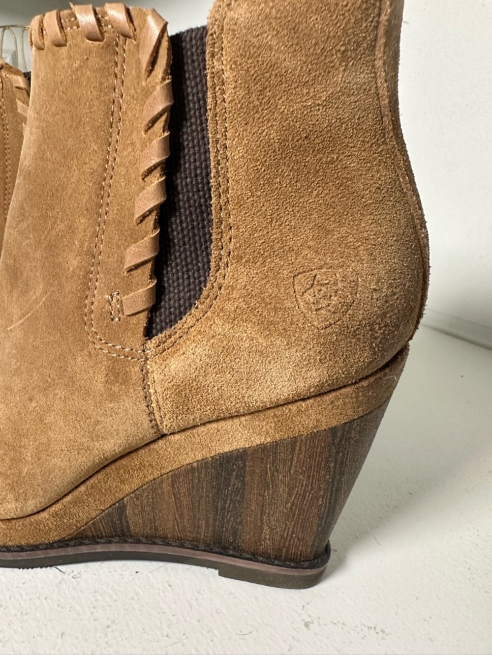 Ariat Suede Wedge Booties Womens 7 Brown Ankle Boots Western Chelsea Style - Picture 2 of 10